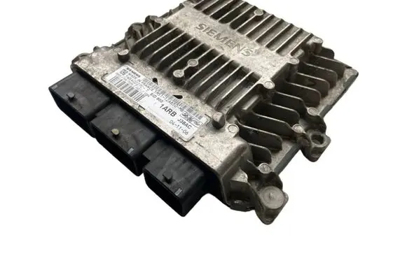Ford Focus Engine control unit/module 5M5112A650MB 5WS40227CT