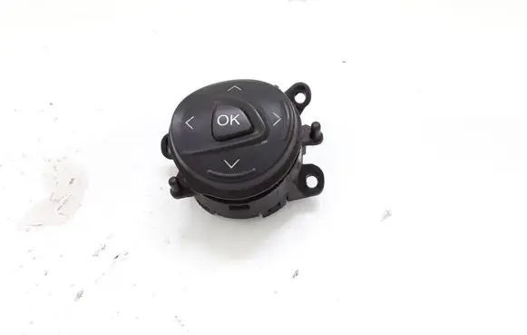 Ford Focus Steering wheel buttons/switches AM5T14K147AA
