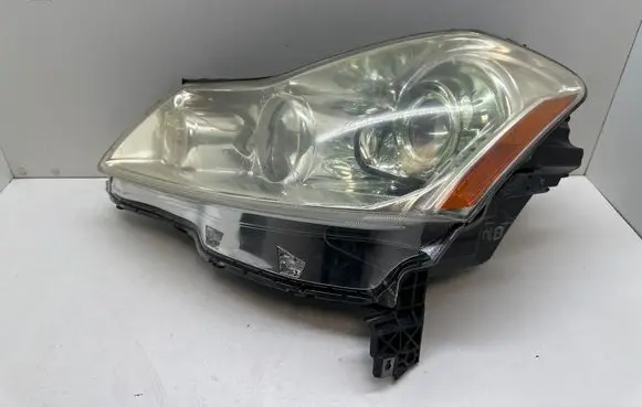 Infiniti M Headlight/headlamp 