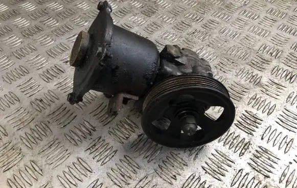 Subaru Forester SF Power steering pump