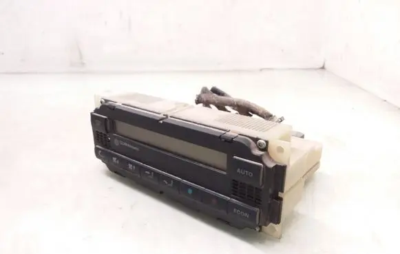 Volkswagen PASSAT B5 Climate control unit 3B1907044A