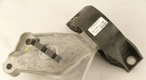 Dacia Sandero Engine mount bracket 112844547R