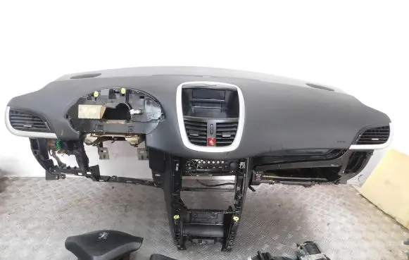 Peugeot 207 Dashboard