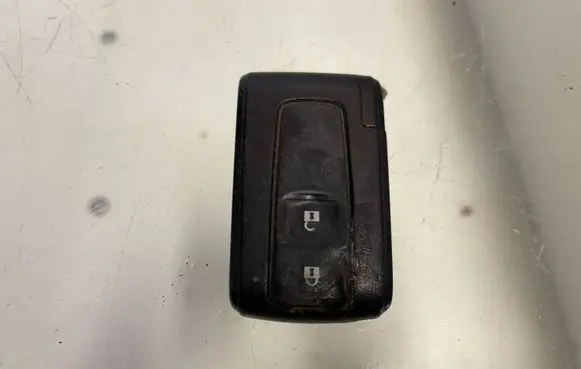 Toyota Corolla Verso AR10 Ignition key/card 