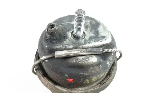 Volvo XC90 Engine mount vacuum valve 30741397