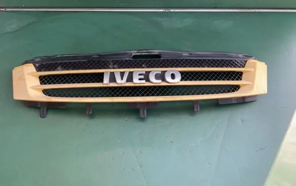 Iveco Daily 4th gen Front grill 3802801