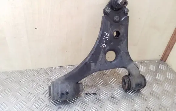 Mercedes-Benz A W169 Front lower control arm/wishbone
