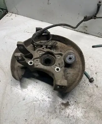 Audi A8 S8 D3 4E Rear wheel hub