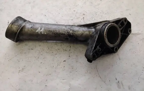 Mercedes-Benz T1 Oil fill pipe 6010180101