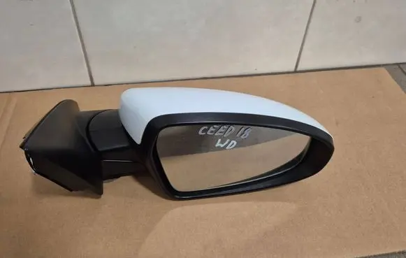 KIA Ceed Front door electric wing mirror 87620J7220