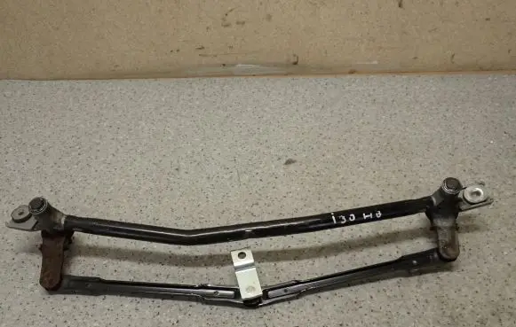 Hyundai i30 Front wiper linkage 