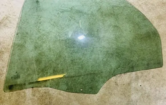 Citroen Xsara Picasso Rear door window glass