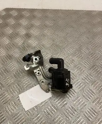 Volvo XC90 Electric auxiliary coolant/water pump 31686005