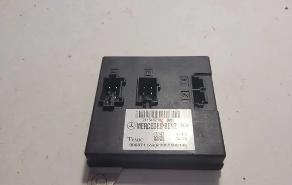 Mercedes-Benz E W211 Comfort/convenience module 2115452132