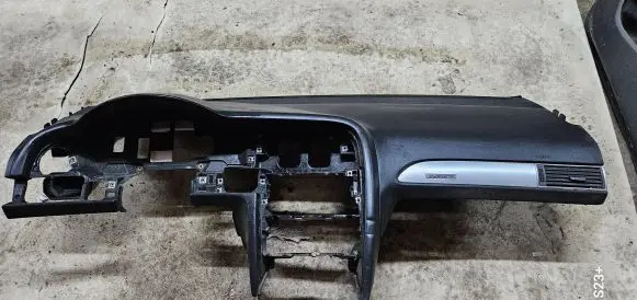 Audi A6 S6 C6 4F Dashboard 4F0857067A T0021824 5011001001