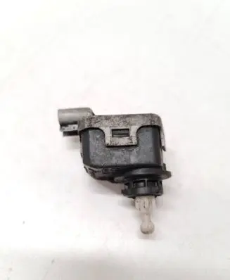 Opel Astra G Headlight level adjustment motor 90590665