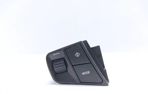 Steering wheel buttons/switches