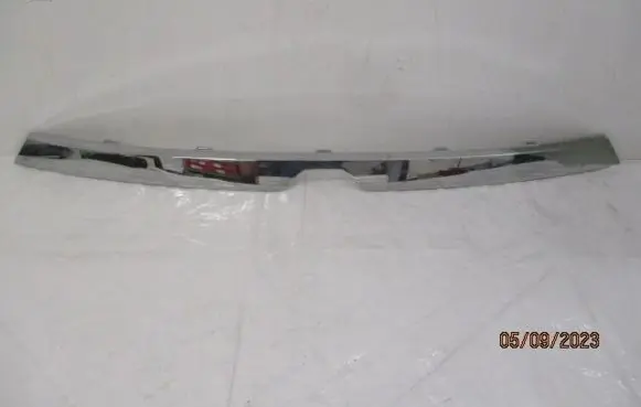 Dacia Dokker Front bumper upper radiator grill 623822722R