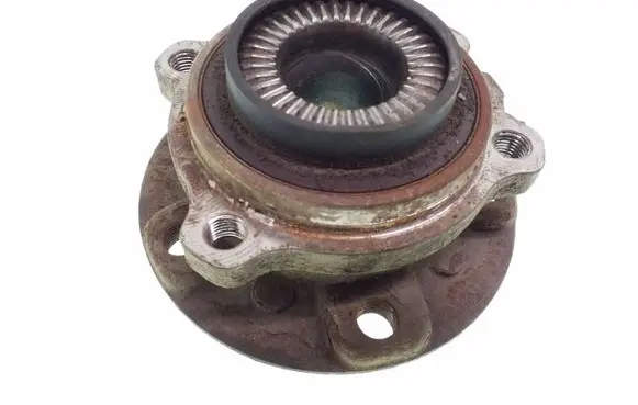 BMW 5 F10 F11 Front wheel hub