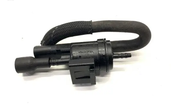 Mercedes-Benz Sprinter W907 W910 Fuel pressure regulator A0005003201