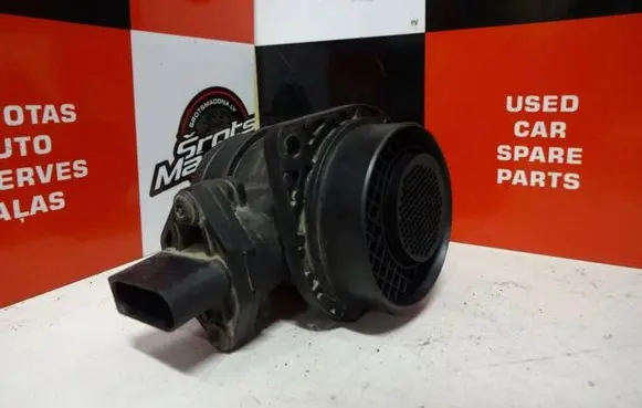 Volkswagen Polo Mass air flow meter 038906461B