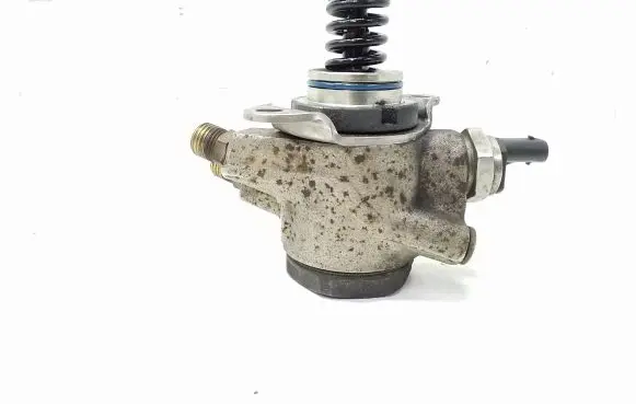 Audi Q7 4L Fuel injection high pressure pump 07L127026Q