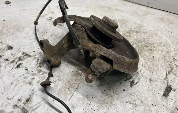 Audi A4 S4 B7 8E 8H Rear wheel hub 
