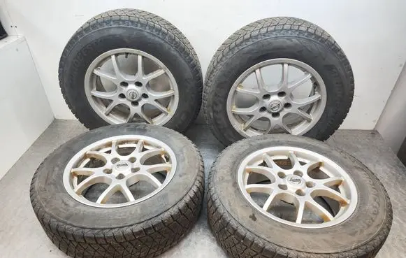 Nissan Qashqai R16 alloy rim 