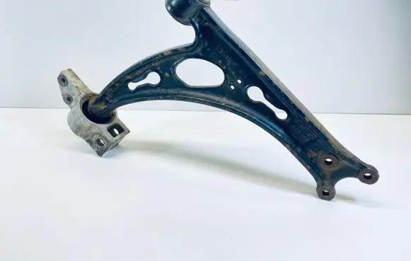 Audi A3 S3 8P Front lower control arm/wishbone 1K0407153G 1K0199298G 1K0407182