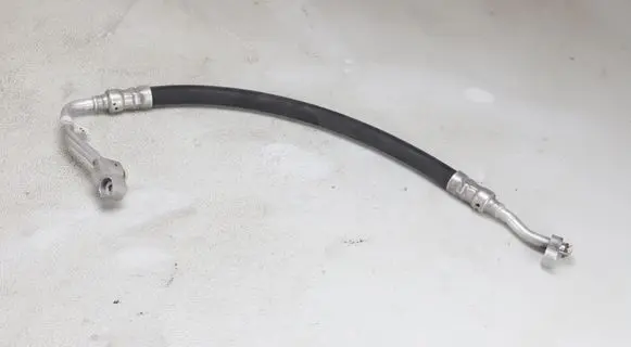 Air conditioning (A/C) pipe/hose