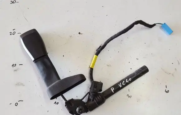 Volvo XC60 Front seatbelt buckle