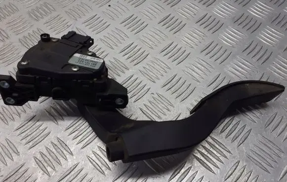 Audi A4 S4 B6 8E 8H Accelerator pedal position sensor 8E1721523