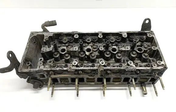 Mitsubishi Pajero Engine head 061116 284H