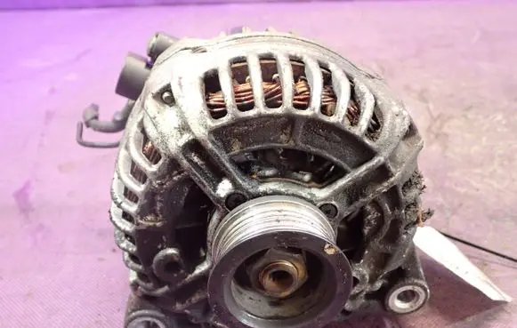 Peugeot 206 CC Generator/alternator 9621791480