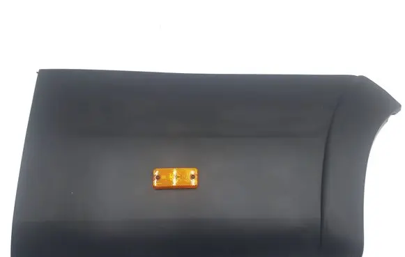 Rear fender molding trim