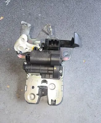 Tailgate/trunk/boot lock/catch/latch