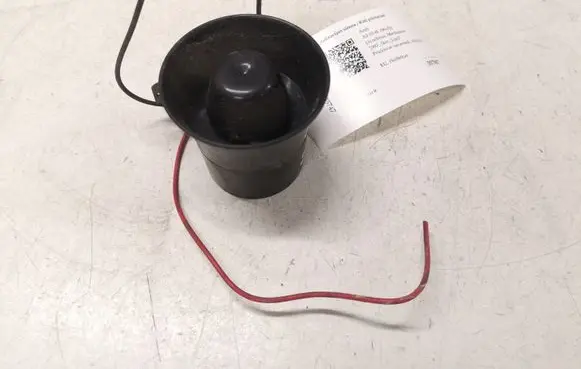 Audi A3 S3 8L Alarm system siren 