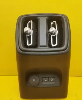 Volvo XC40 Rear air vent grill 31469305 31469033