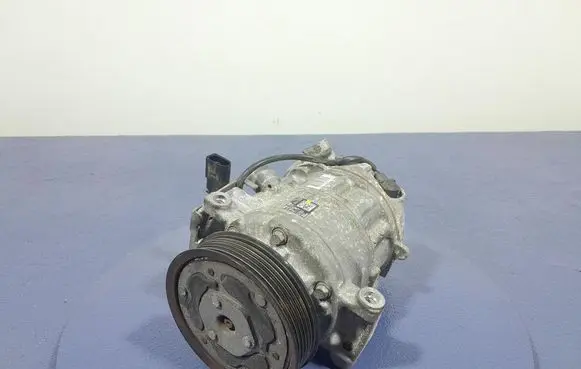 Audi Q7 4L Air conditioning (A/C) compressor (pump) 4M0816803L