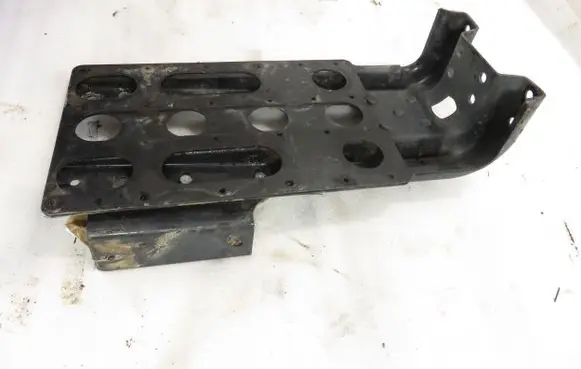 Man TGE 1gen Fender mounting bracket