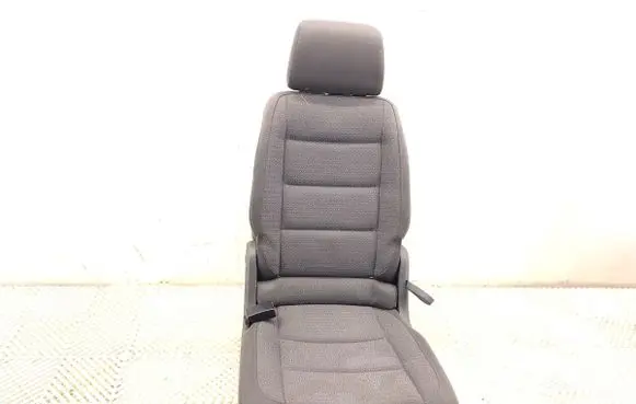 Volkswagen Touran I Rear seat 