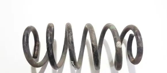 Toyota Avensis T270 Rear coil spring