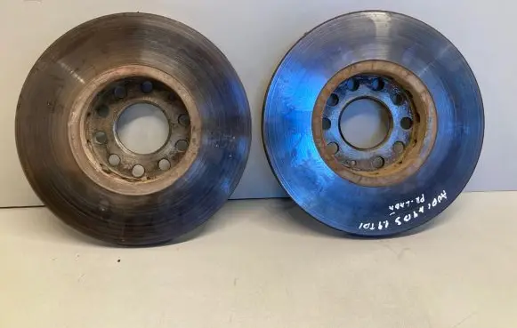 Audi A4 S4 B5 8D Front brake disc