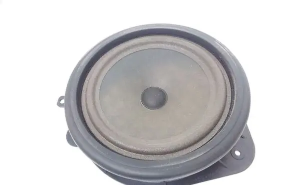 Audi A3 S3 A3 Sportback 8P Front door speaker 8P0035411