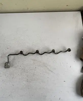 Toyota Corolla Verso AR10 Fuel return line/hose 