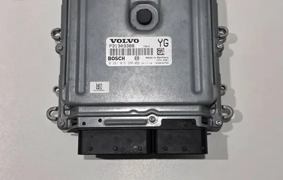 Volvo S60 Engine control unit/module P31303388 31303388