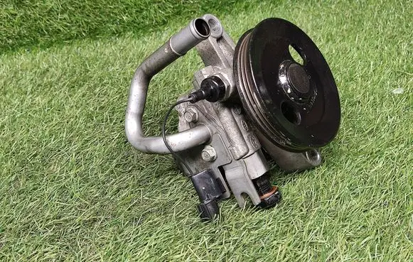 KIA Soul Power steering pump 571002K500