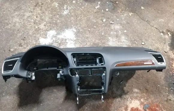 Audi Q5 SQ5 Dashboard 8R1857735C 8R1857041F 8R0880204B