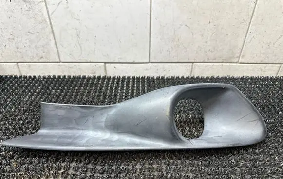 Front fog light trim/grill