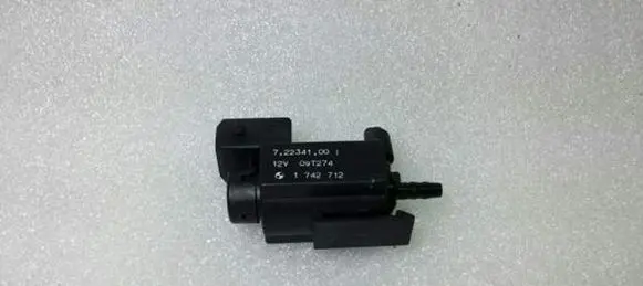 BMW 5 GT F07 Turbo solenoid valve 1742712
